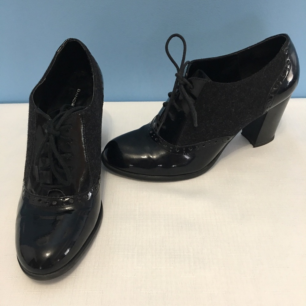 Bandolino Tie Shoes
